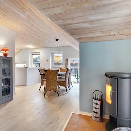 Holiday home Lumi - 800m From The Sea In Western Jutland By Interhome *