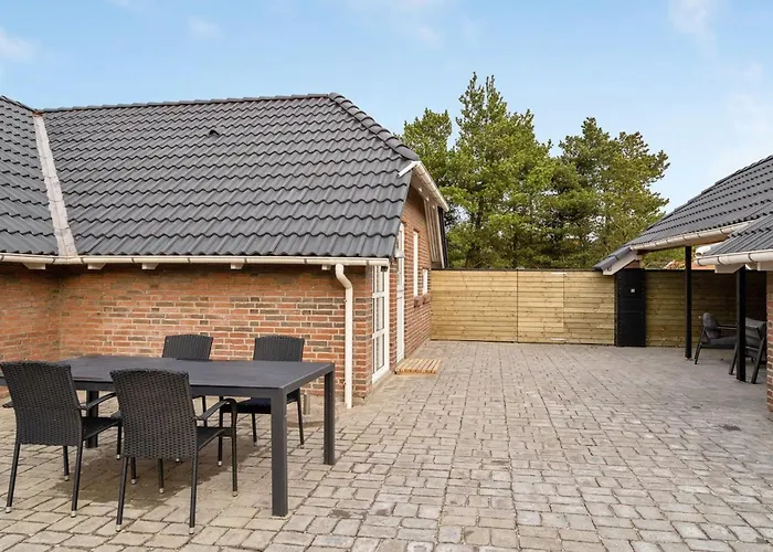 Lumi - 800m From The Sea By Interhome Vakantiehuis