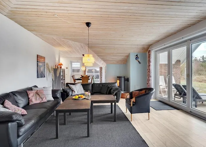 Vakantiehuis Lumi - 800m From The Sea By Interhome Blåvand